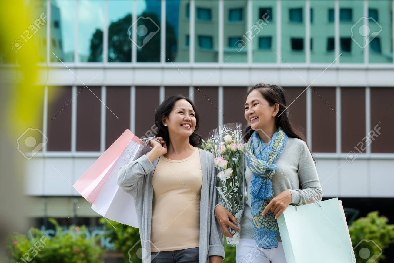 gifts for mature women