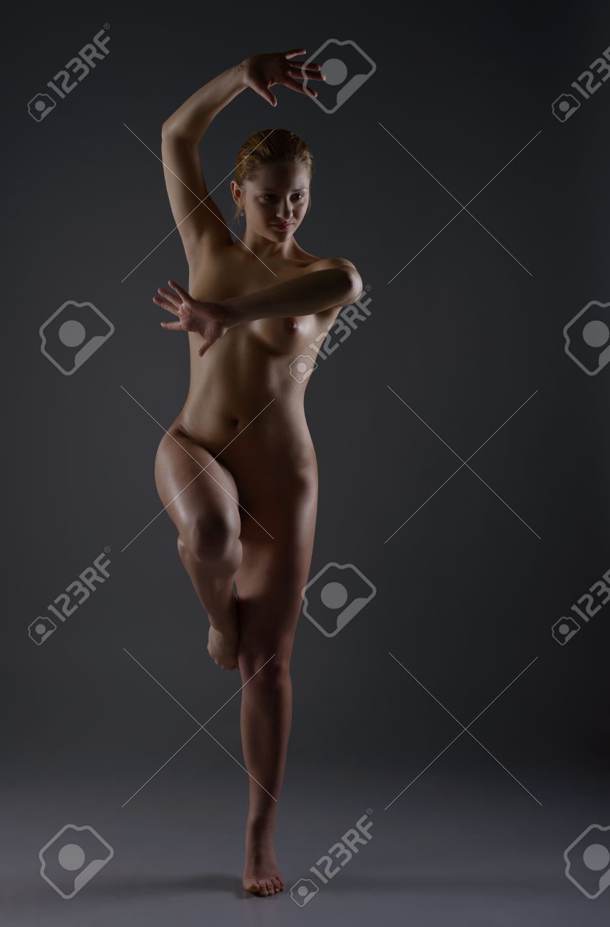 Nude lady dance