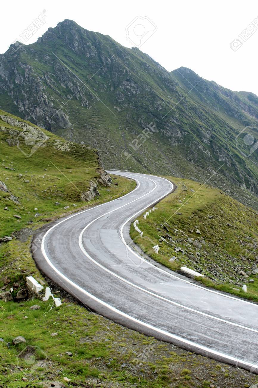 curve mountain