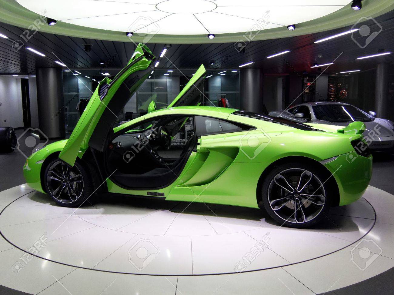 Green Mclaren Mp4 12c On Display Stock Photo Picture And Royalty