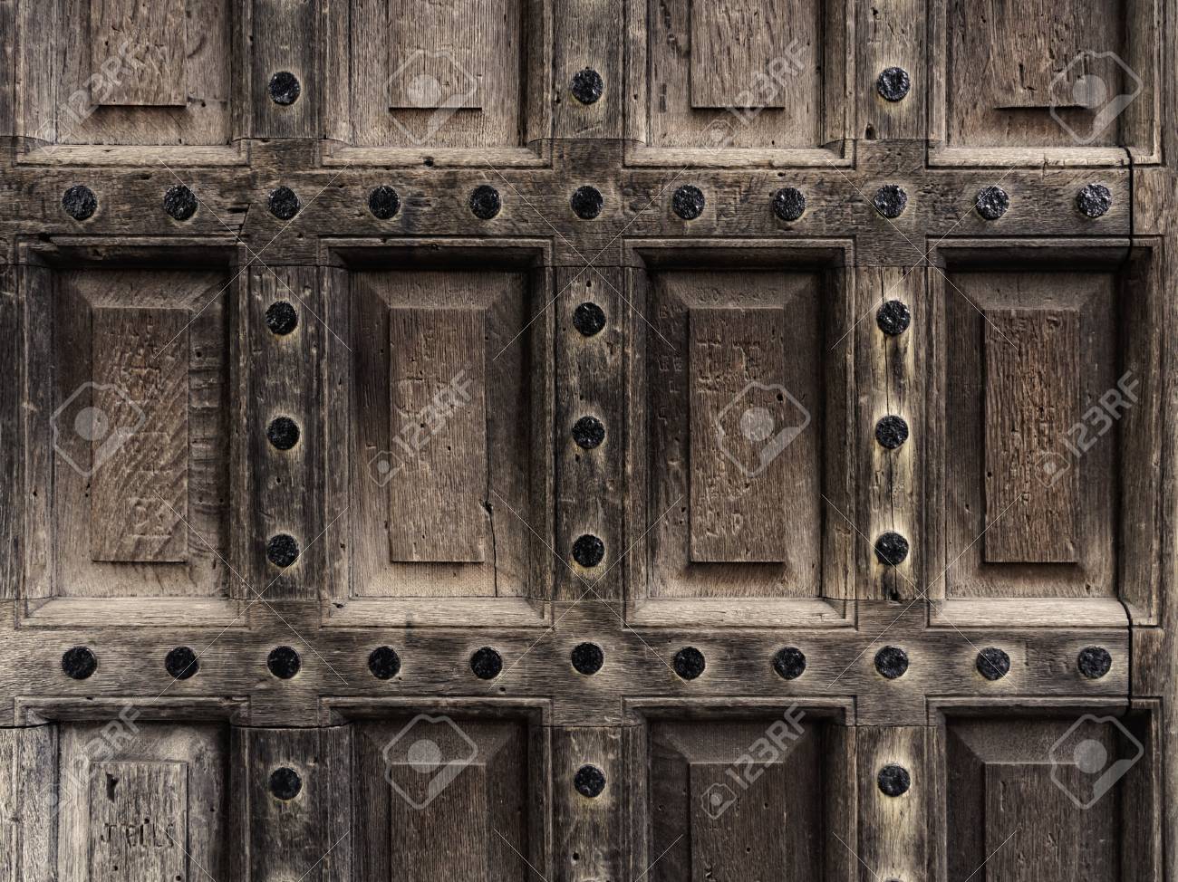 An Antique Wooden Door Closeup Stock Photo, Picture And Royalty Free An antique wooden door closeup Stock Photo - 18090959 - An Antique Wooden Door Closeup Stock Photo, Picture And Royalty Free