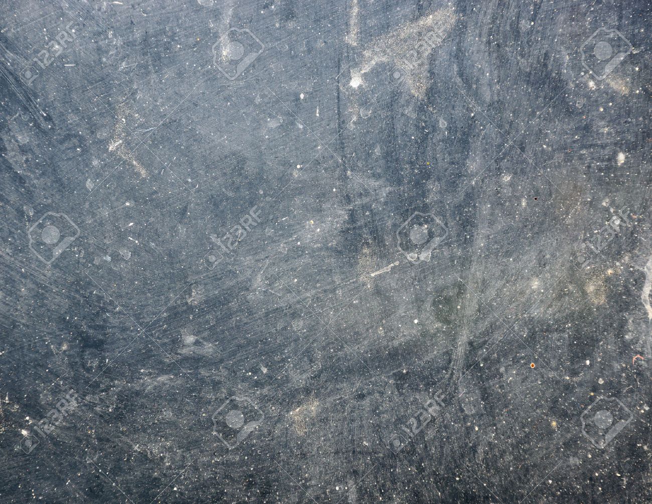 太陽に照らされた汚れたガラス の写真素材 画像素材 Image