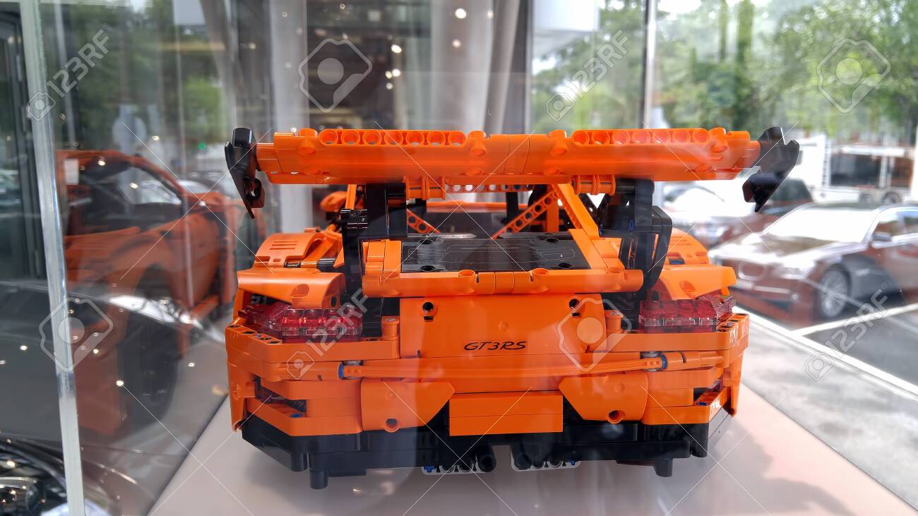 lego porsche orange