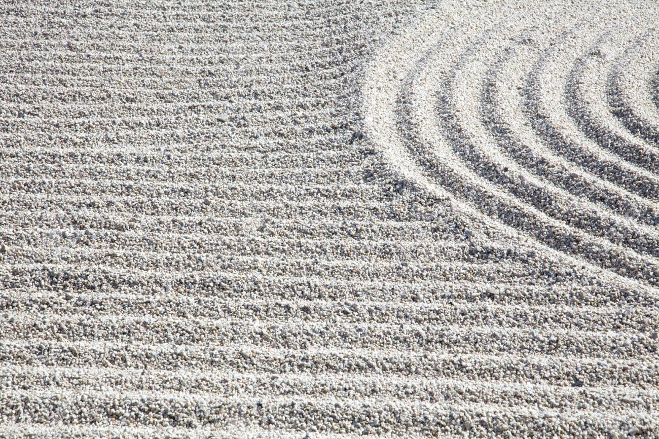 일본 정원의 리플 마크 로열티 무료 사진, 그림, 이미지 그리고 스톡포토그래피. Image 23254759