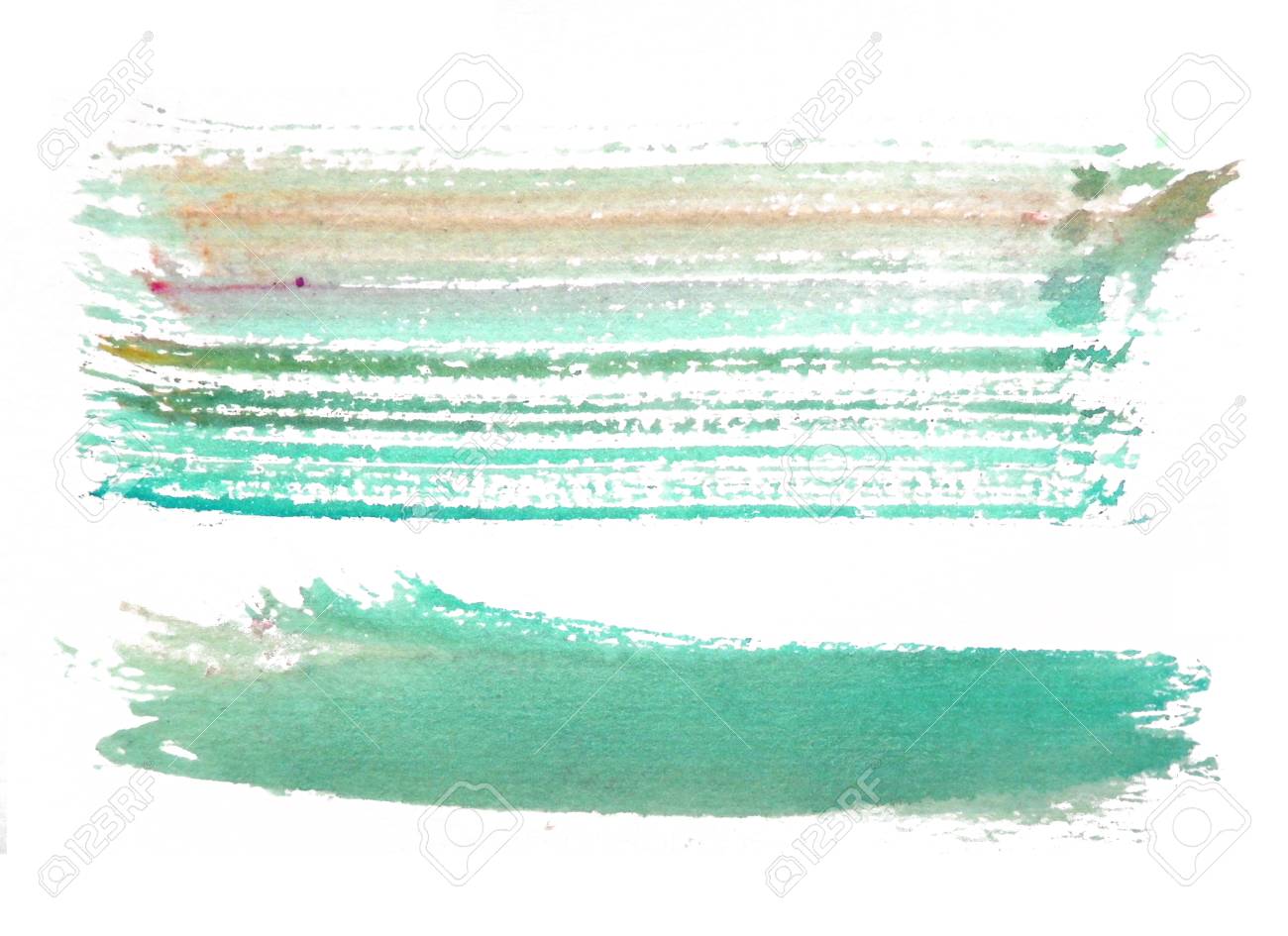 2 つはシアンとオレンジ半透明水性ペイントでラフの水彩紙は 白い背景の水平方向のブラシ ストロークを大まかな の写真素材 画像素材 Image