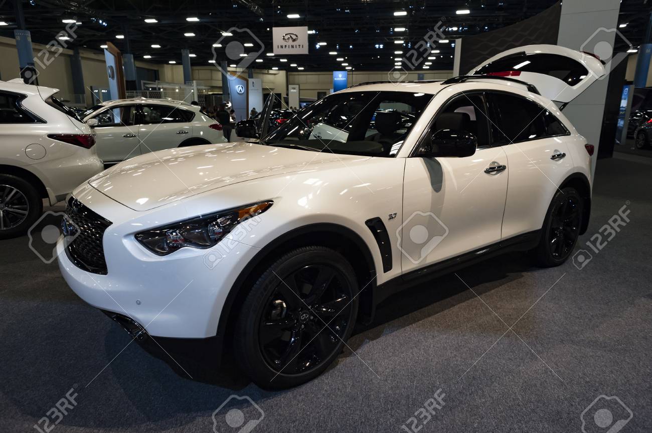 Infiniti Dealer Miami >> Miami Usa September 10 2016 Infinity Qx70 S Crossover On Infiniti Dealer Miami >> Miami Usa September 10 2016 Infinity Qx70 S Crossover On