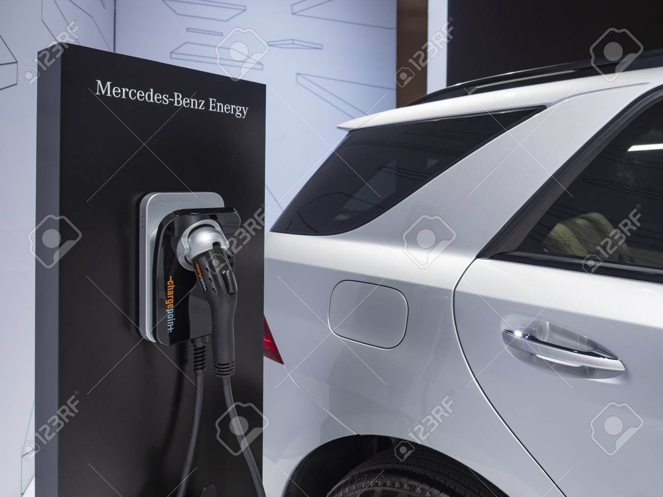 Mercedes Benz Gle Class Plug In Reviews Prices New