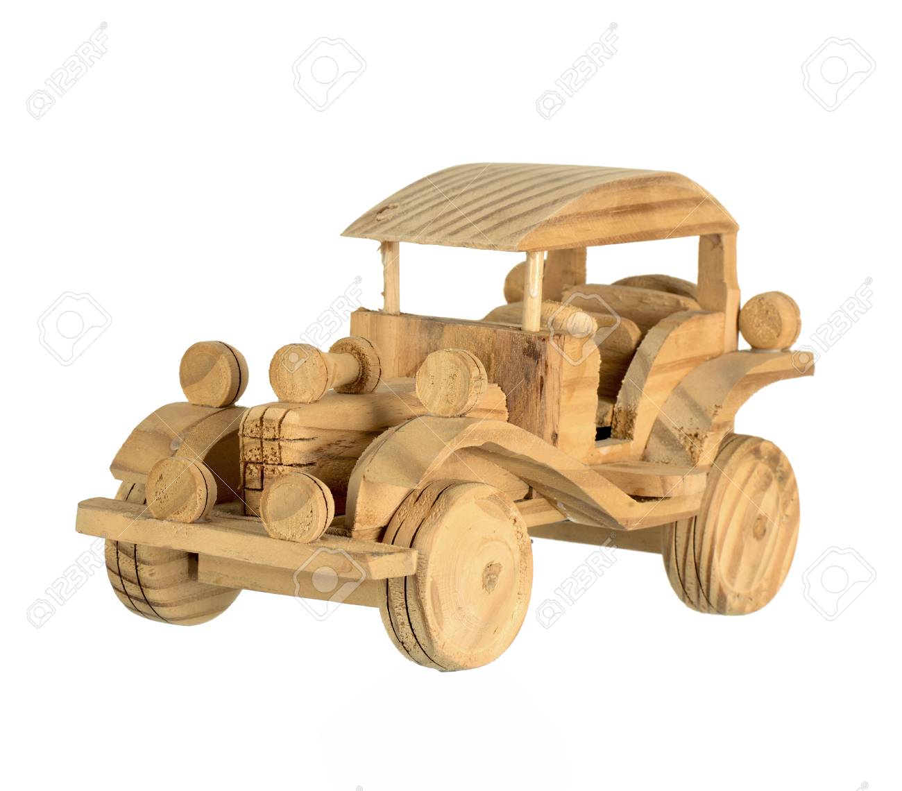 auto de madera para niños