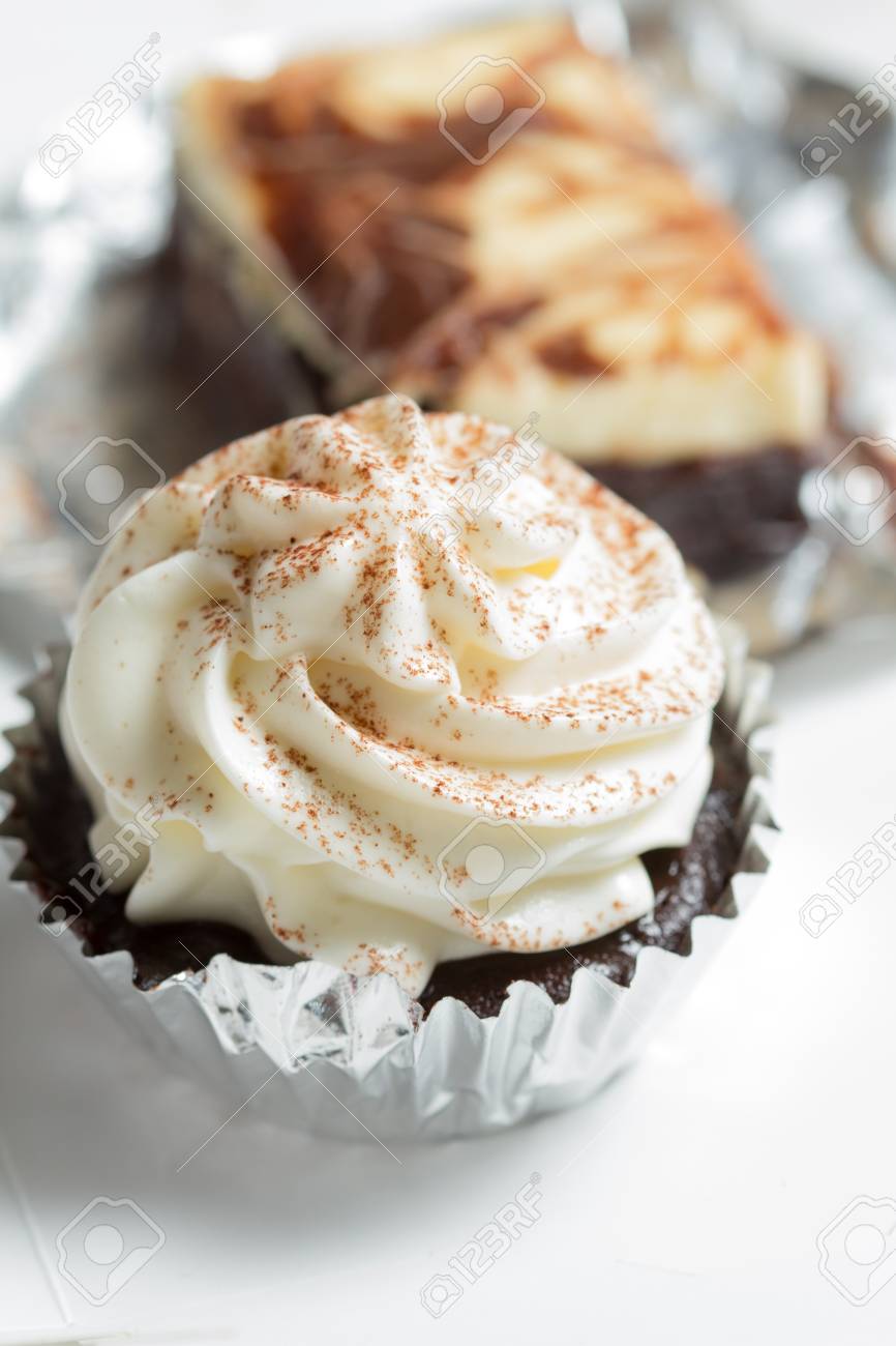 Petits Gateaux Au Chocolat A La Vanille De Creme Et De Chocolat