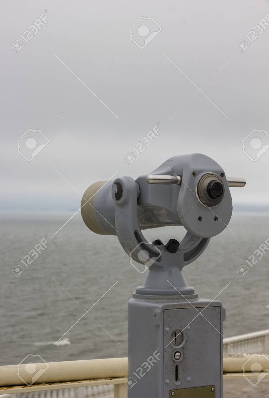sightseeing binoculars