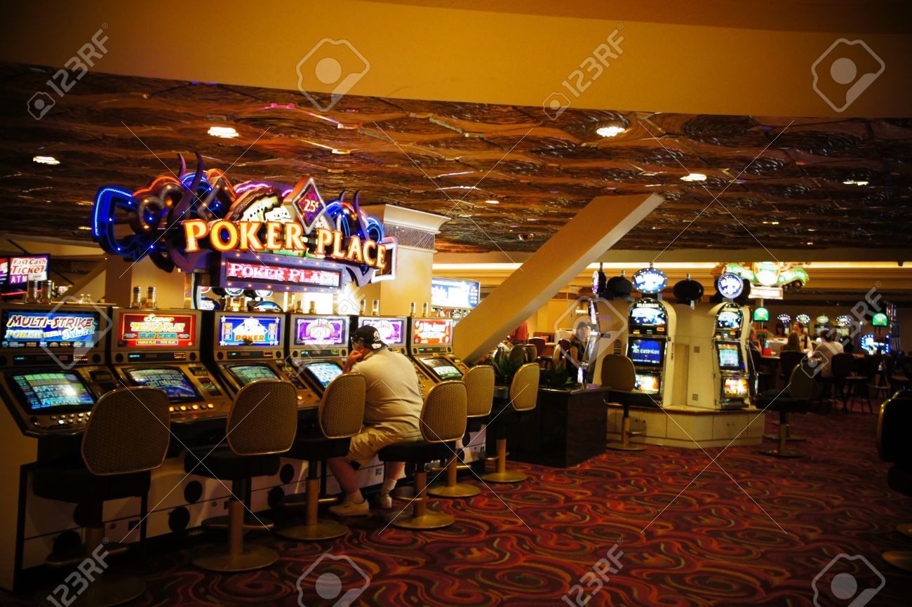 Harrahs casino las vegas nevada empress casino in illinois