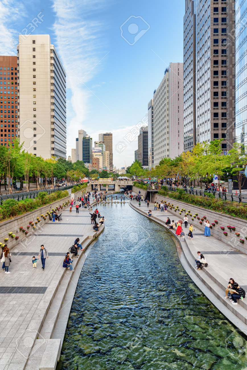 Seoul South Korea October 15 2017 Awesome View Of The Cheonggye Stock Photo Picture And Royalty Free Image Image 120755417