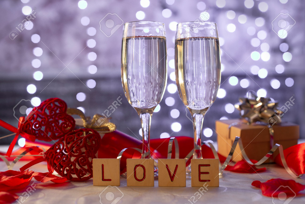 beautiful card with glasses of champagne hearts and a gift box for the feast of Valentine's Day in February - 161212596 beautiful card with glasses of champagne hearts and a gift box for the feast of Valentine's Day in February - 161212596