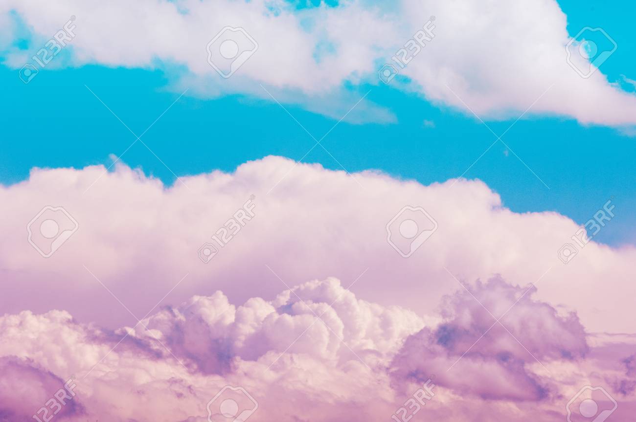 The texture of clouds. the feel, appearance, or consistency of a surface or  a substance. cloud, in the clouds, above the clouds, dark clouds, scattered  clouds, storm clouds, pink clouds, sunset clouds, image size:1300x863