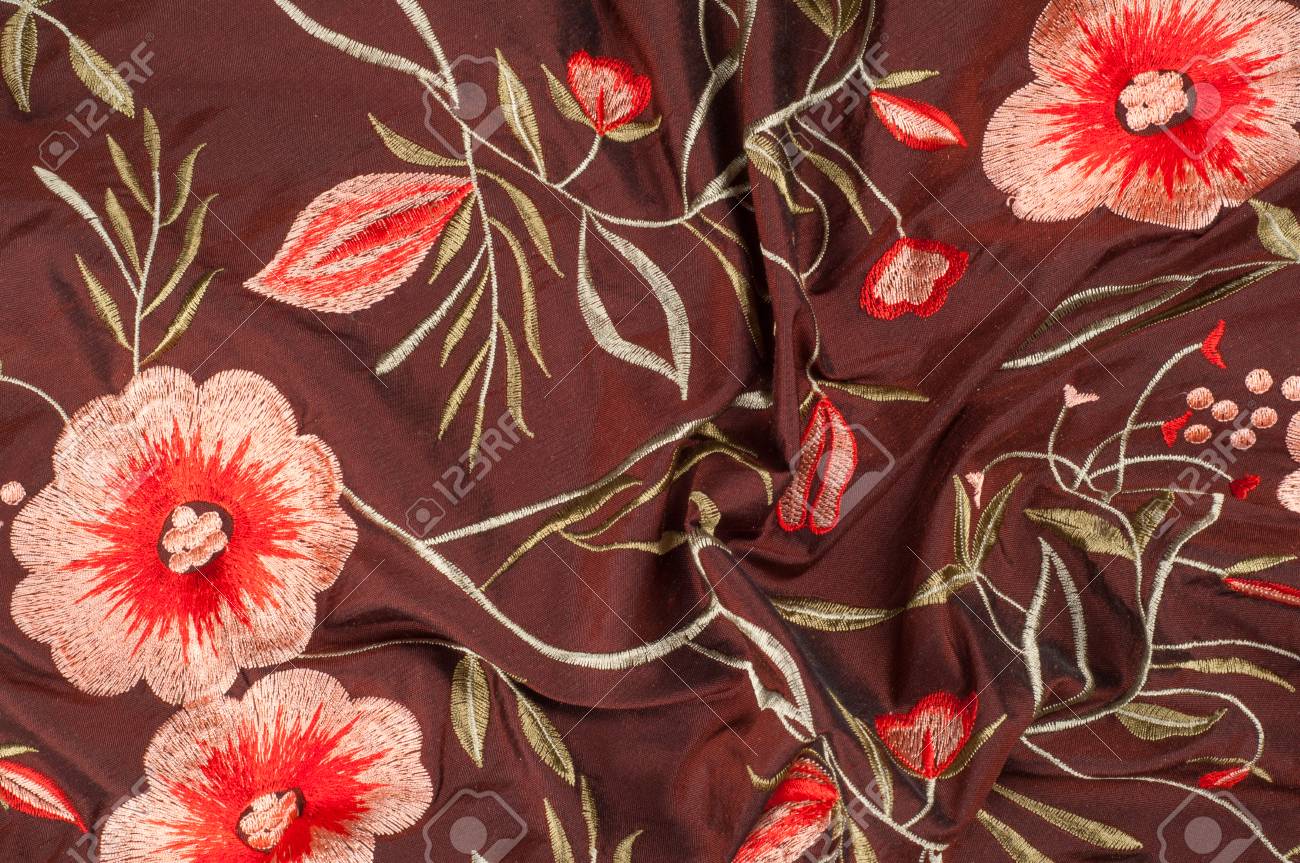 Scarica Gratis Images Silk Texture De Tissu Brun Fonce Avec Motif Floral Lumineux actualisé salutations