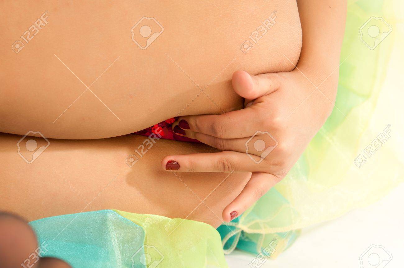 young ass hole お尻、嫌いな人、お尻、お尻は、土塊、ぎこちない。若い女性のお尻。セクシーな女性ソフト戦利品、パンツ。セクシーな曲線女の子お尻、セルライトなしの写真素材・画像素材  Image 46711821