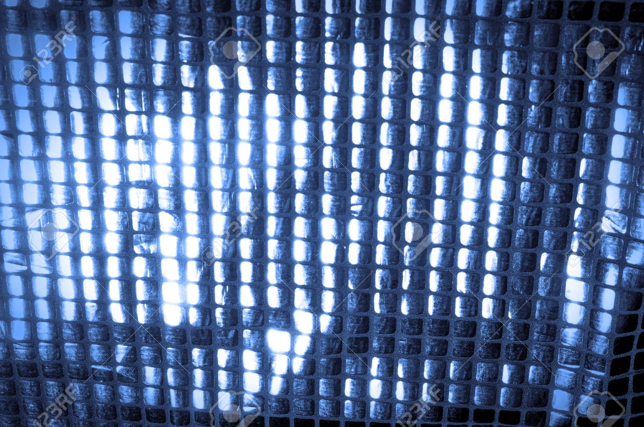 テクスチャ 背景 パターン 青い色の大きな輝きを持つ生地 これらの散発的な輝きでいくつかのスタイルを表示 ポリエステルメッシュ基板上に分散し 青と白のスパンコールがあり の写真素材 画像素材 Image