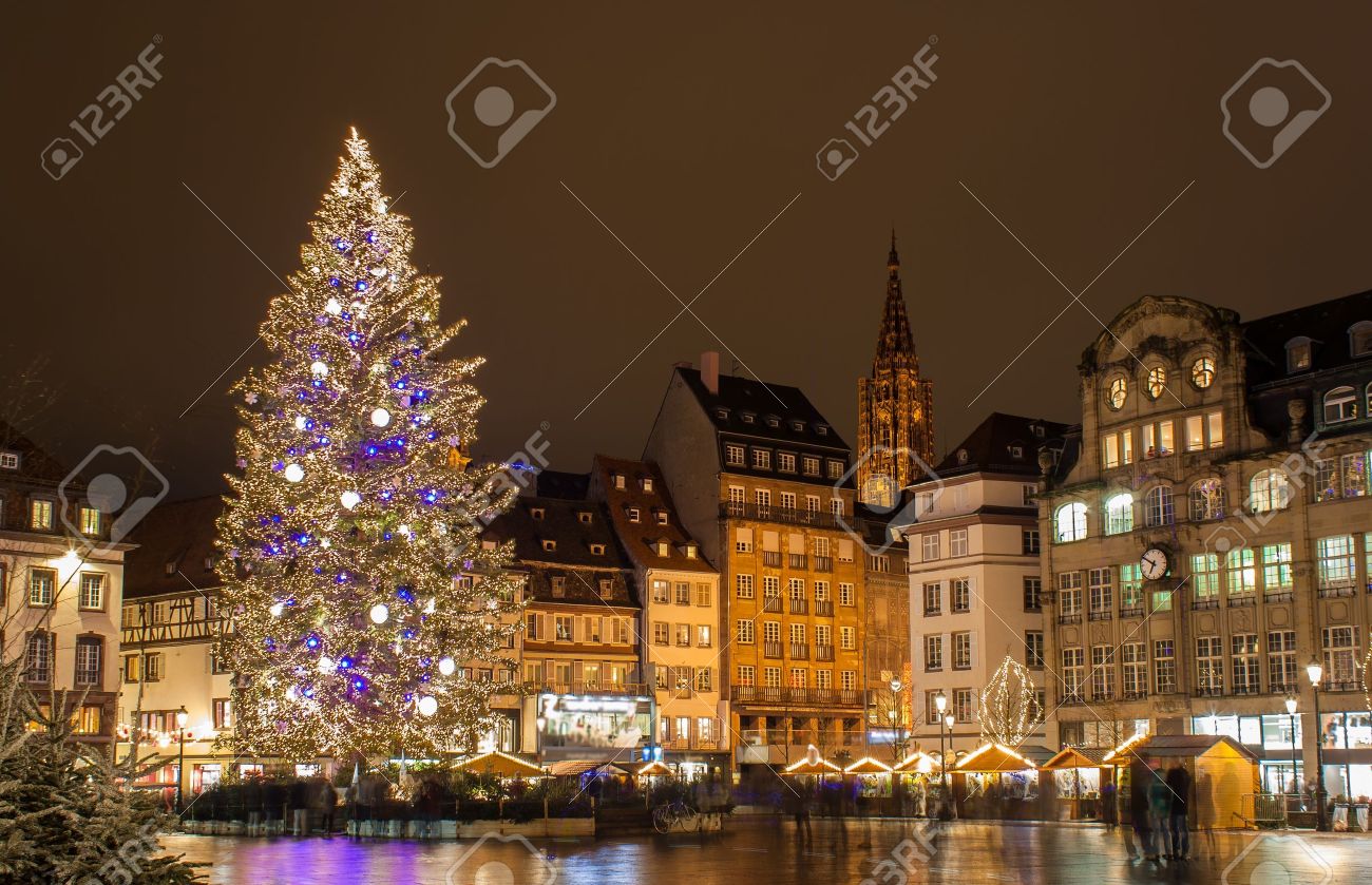 Weihnachtsbaum Am Place Kleber In Strassburg Hauptstadt Von Weihnachten Elsass Frankreich Lizenzfreie Fotos Bilder Und Stock Fotografie Image 16680172
