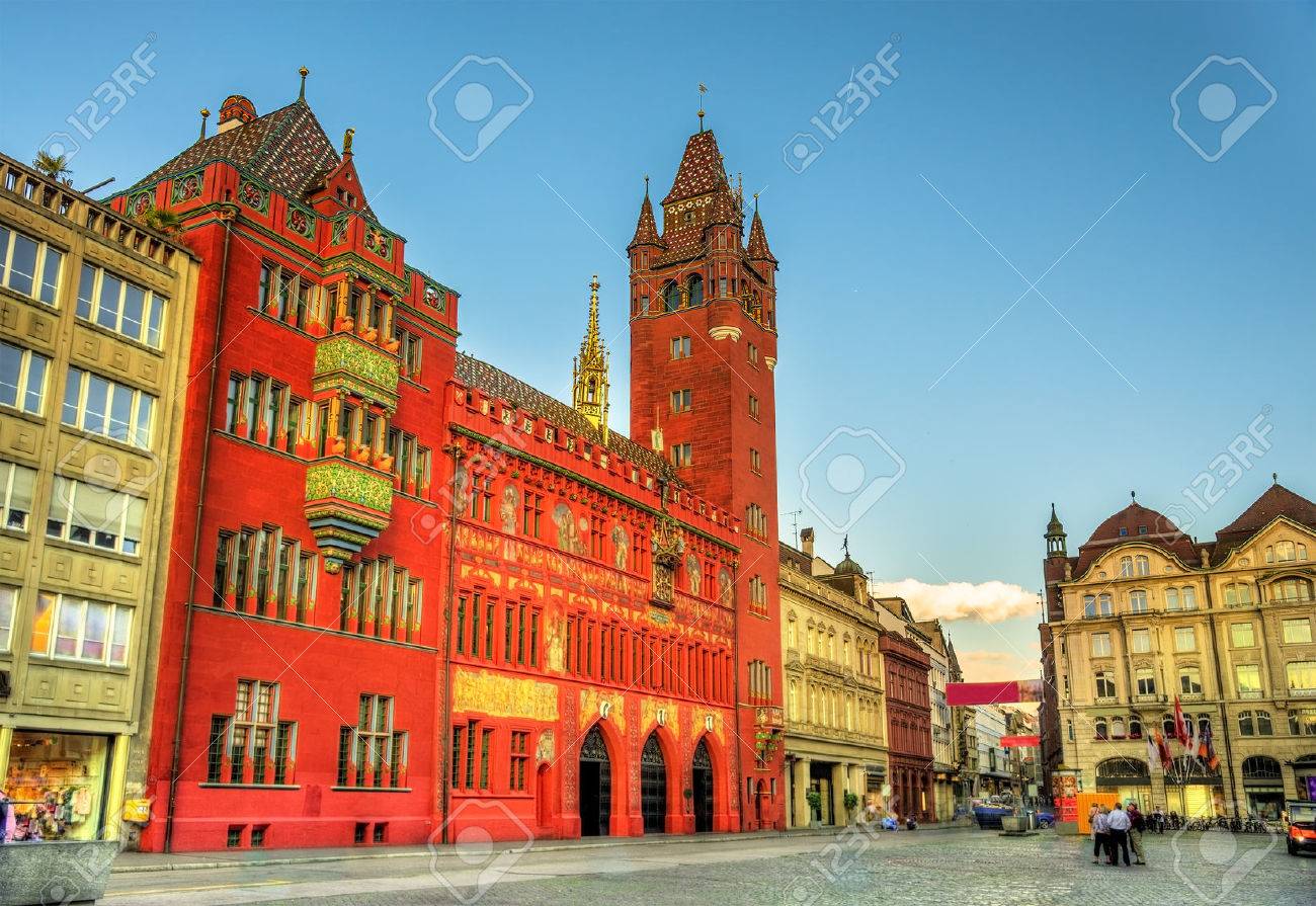 市庁舎 市庁舎のバーゼル スイス の写真素材 画像素材 Image