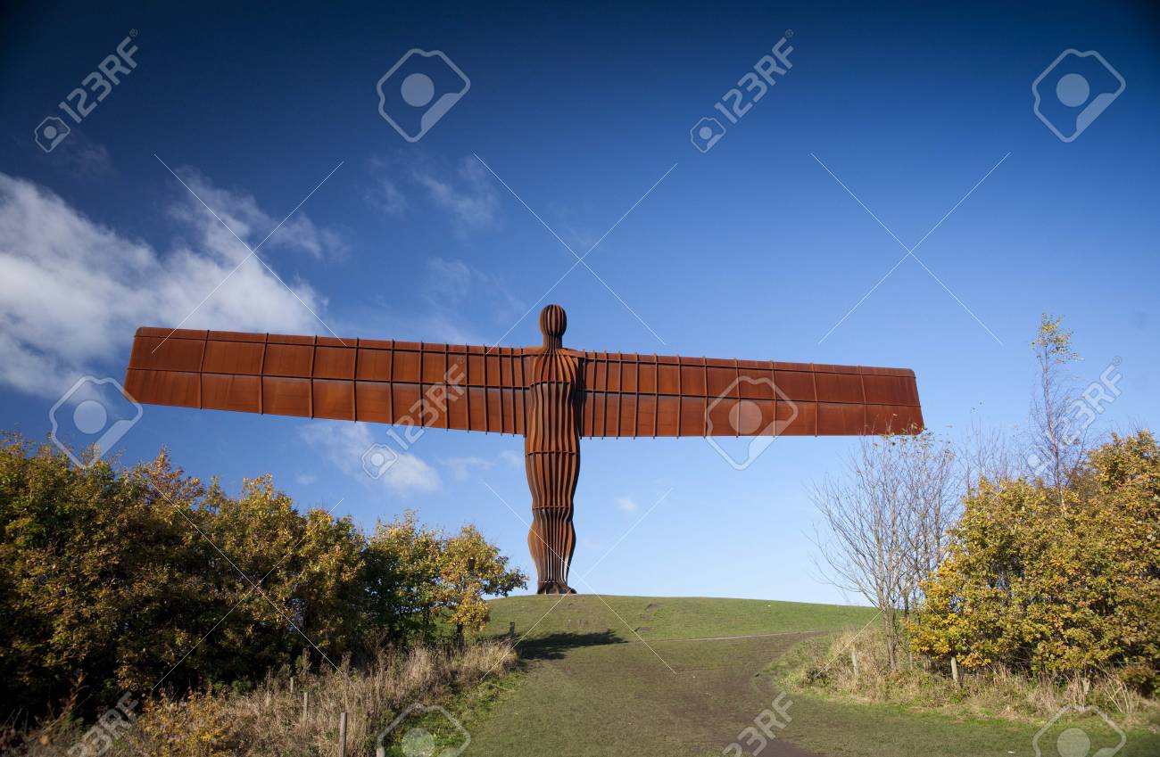 Sculpture Lange Du Nord Dantony Gormley Gateshead Près De Newcastle Royaume Uni 5 Novembre 2012 -