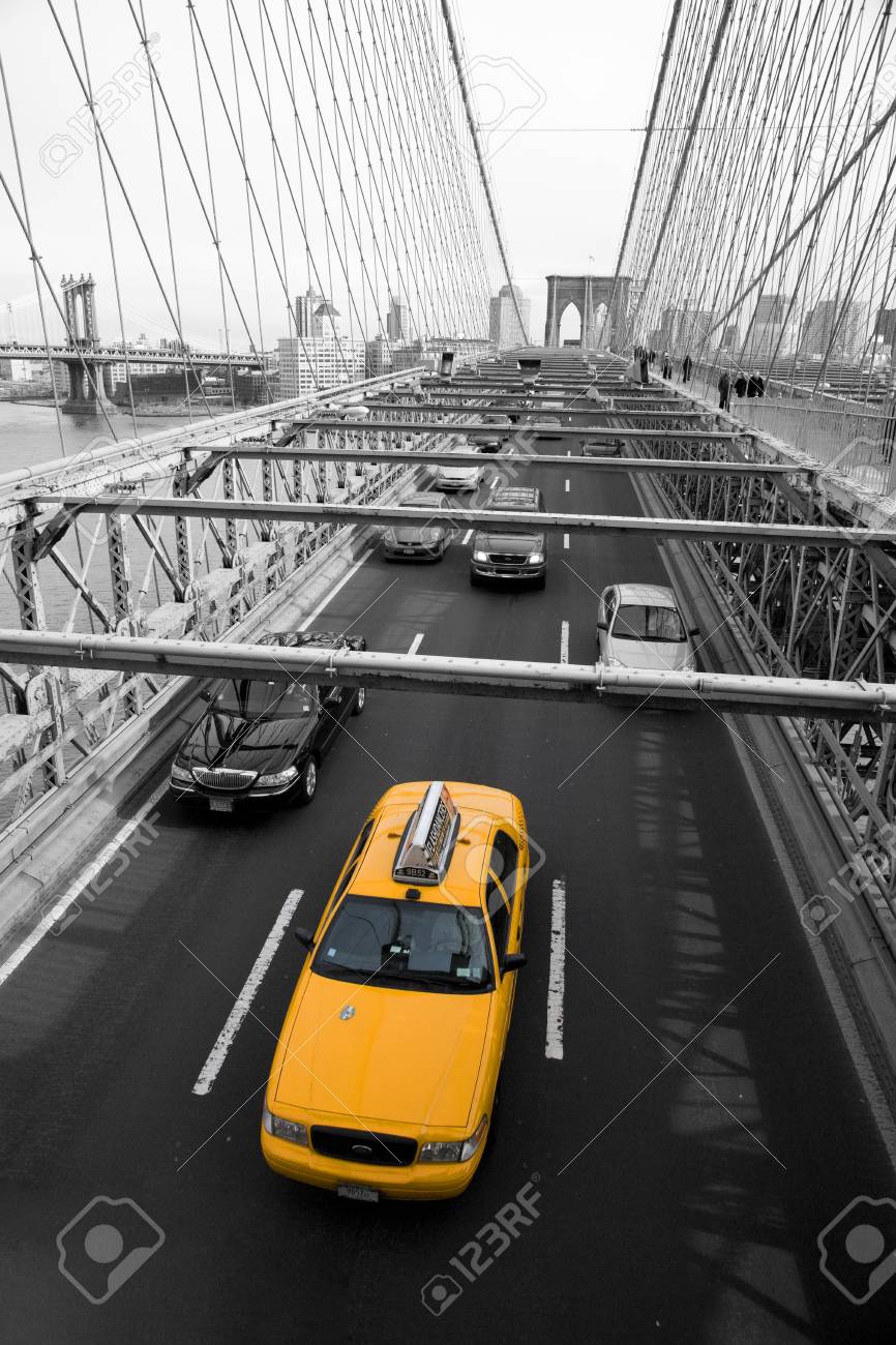Scarica Gratis Images Un Taxi Jaune De New York Arrive Dans La Ville Sur Le Pont De dernière par