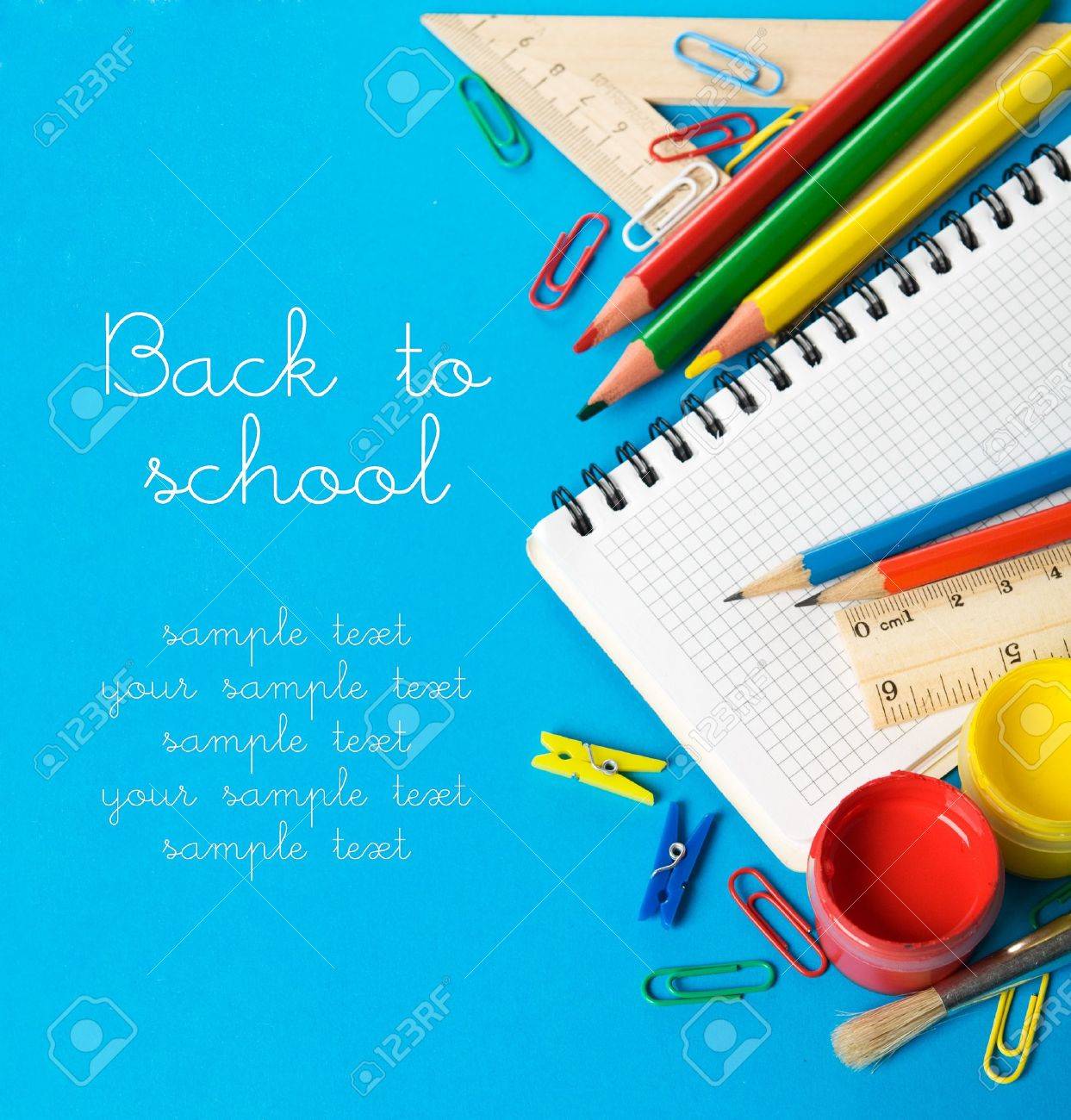 Тетрадь и ручка. Ручка с тетрадкой. Лист бумаги и ручка. Лист блокнота с ручкой. Красивый блокнот с ручкой.