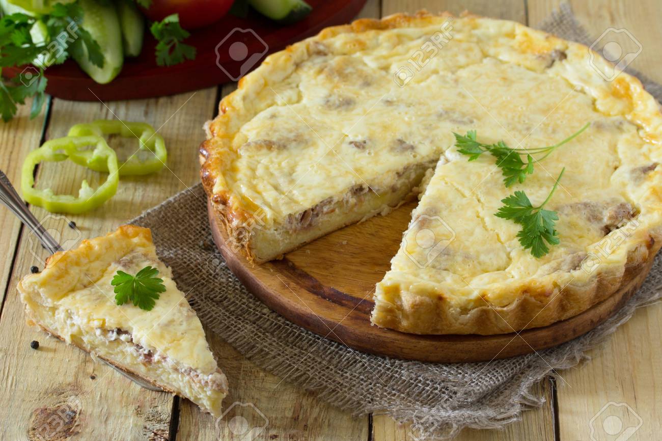 Eine Klassische Quiche Lorraine Kuchen Mit Kartoffeln Fleisch Und