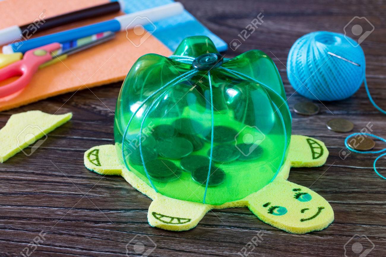 children's piggy banks plastic