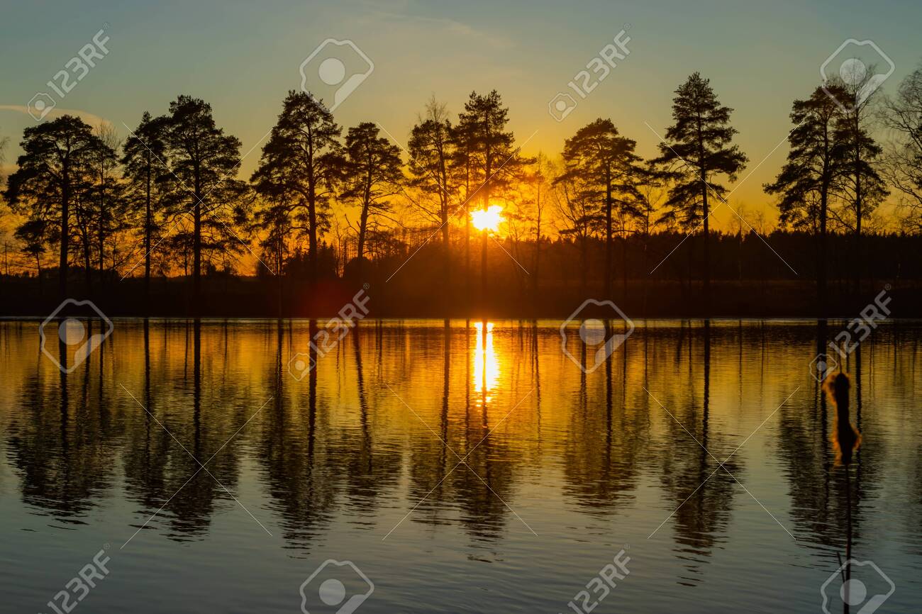 Beautiful sunset on river Kymijoki in February, Finland. - 144748353 Beautiful sunset on river Kymijoki in February, Finland. - 144748353