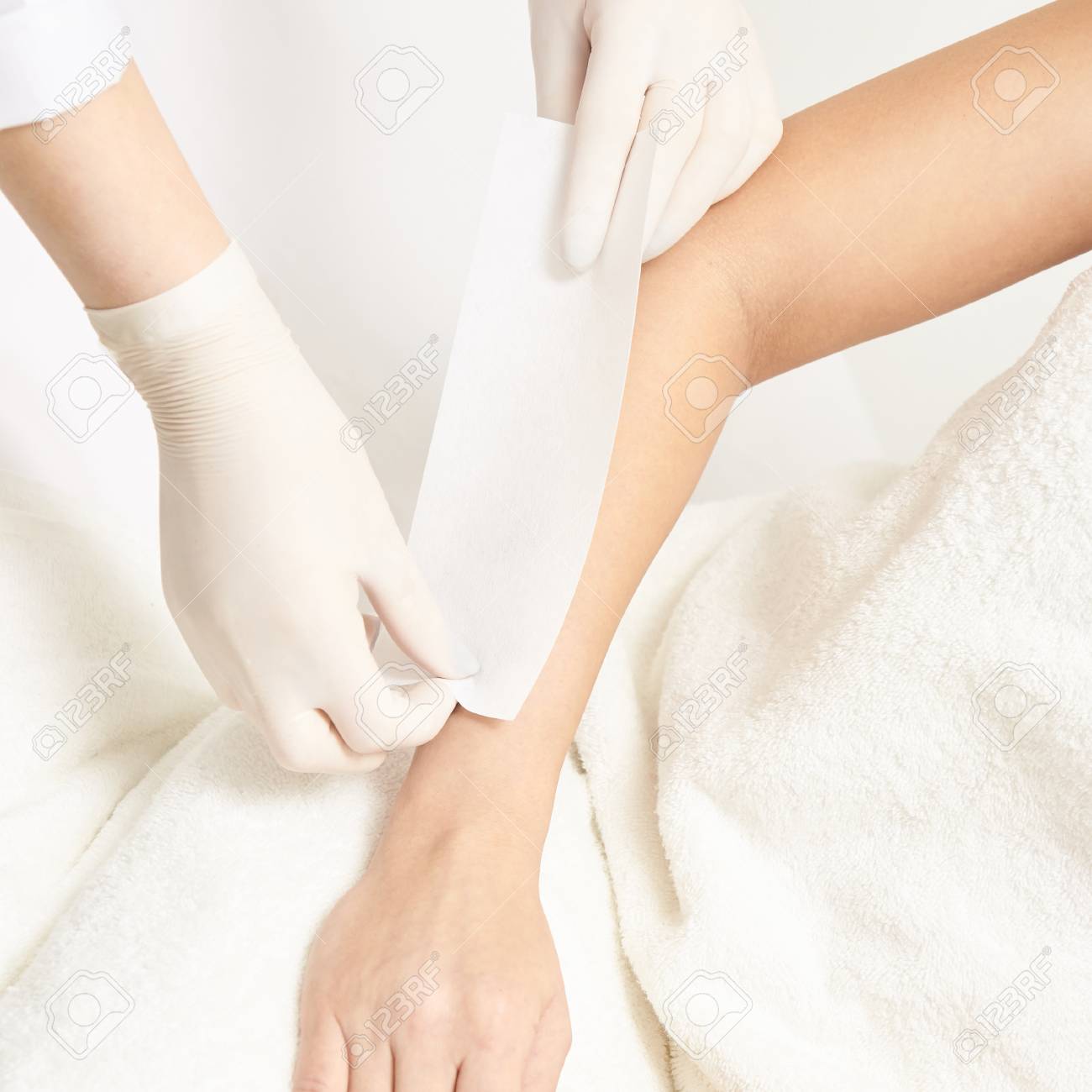 Waxing Woman Body Sugar Hair Removal Laser Service Epilation
