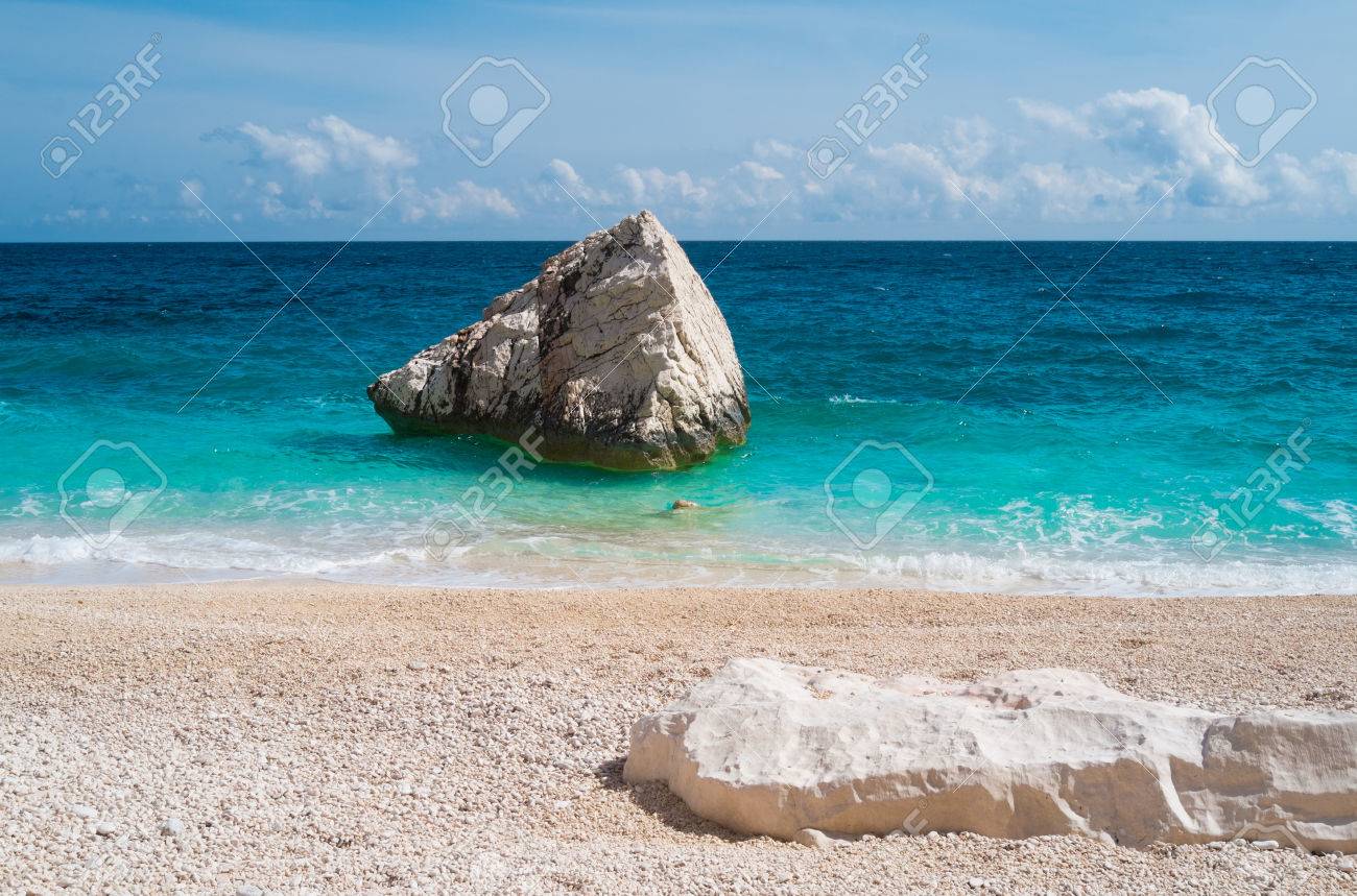 La Plage De Cala Mariolu à Baunei Sardaigne Italie