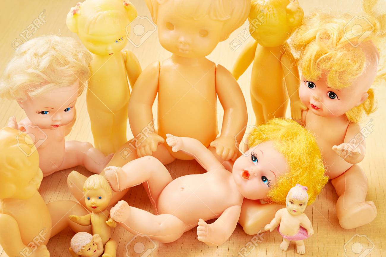 fabricacion de muñecos de plastico