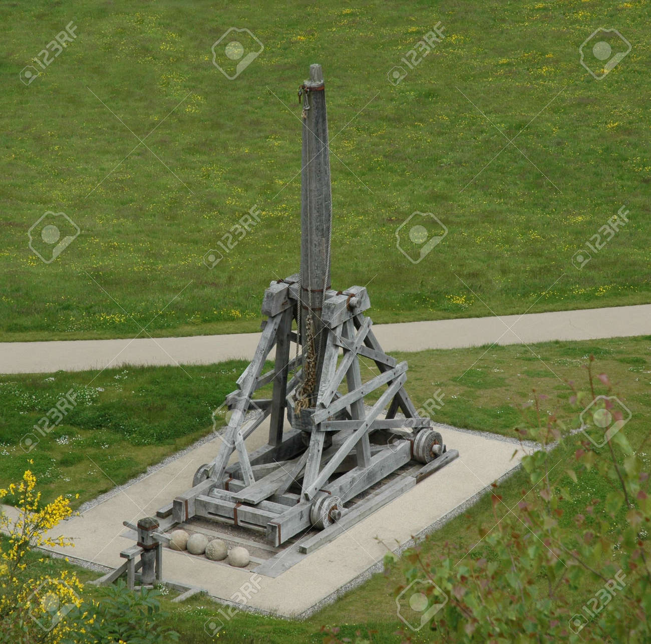 etiam-dictum-ipsum-a-felis