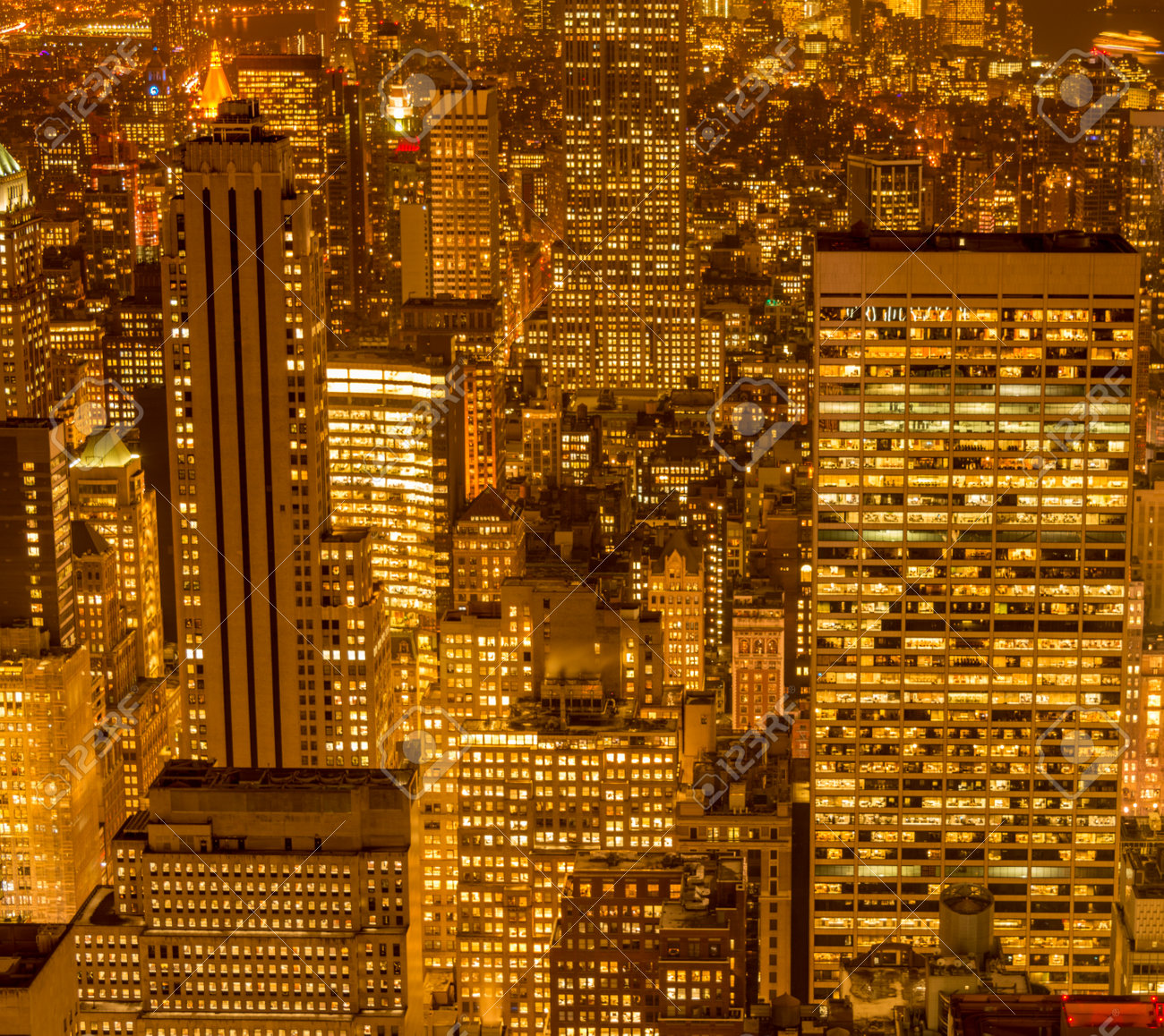 日没時間中のニューヨーク マンハッタンの景色 の写真素材 画像素材 Image 日没時間中のニューヨーク マンハッタンの景色 の写真素材 画像素材 Image