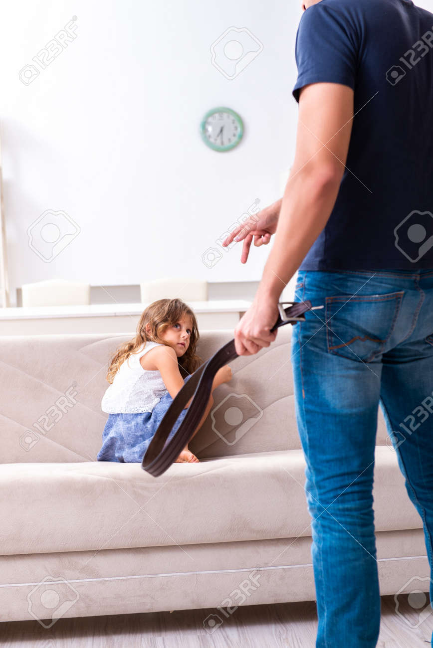 Angry father punishing his daughter - 134079538 
