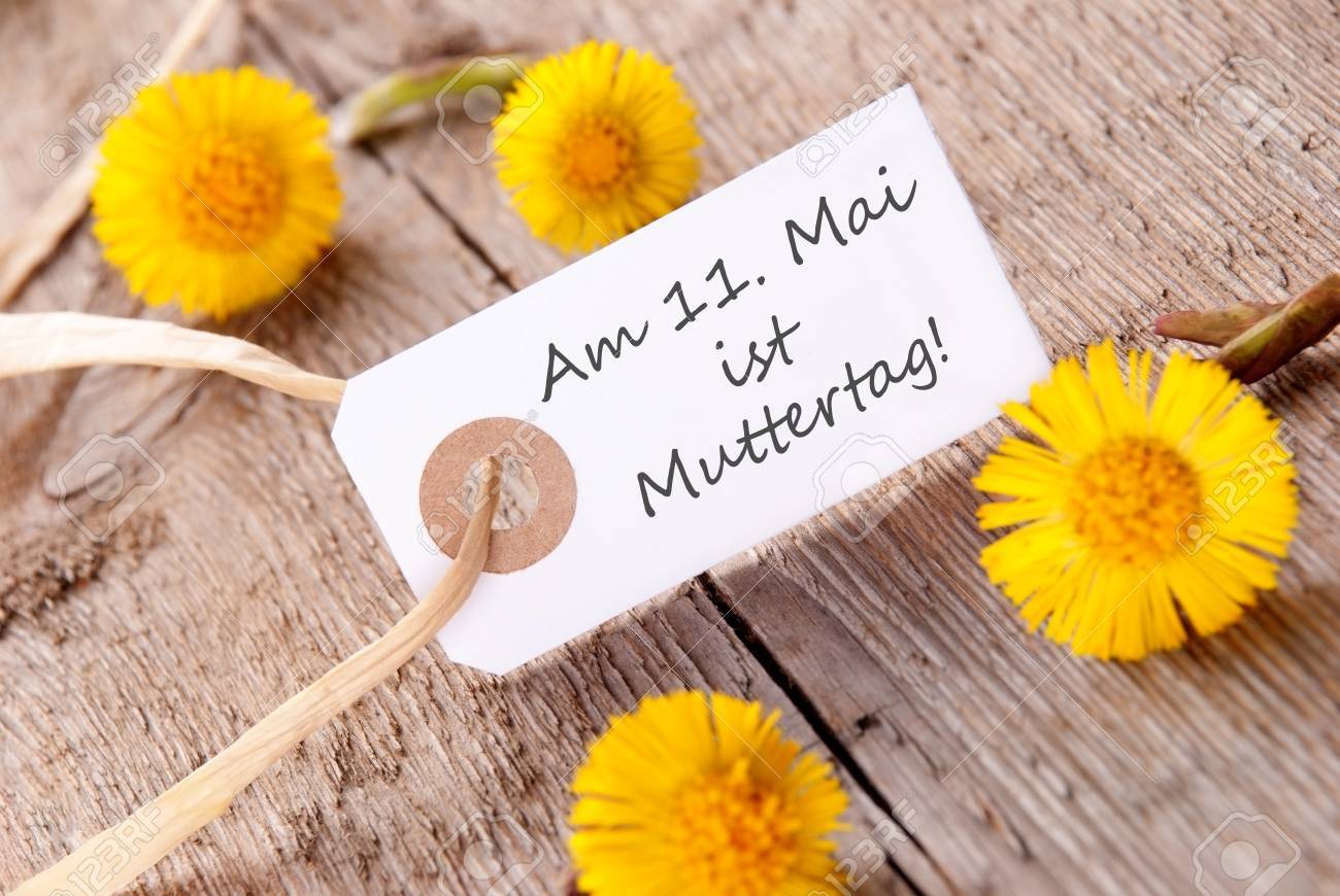 ドイツ語の単語を持つ白いタグ午前 11 です 舞 Ist Muttertag 5 月 11 日の母の日を意味します の写真素材 画像素材 Image 27678305