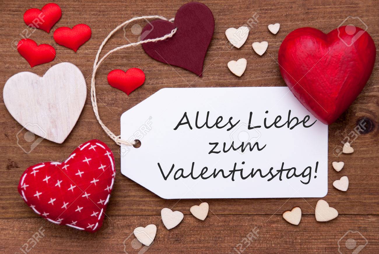 木製の背景に赤い繊維心とラベル ドイツ語のテキスト Alles Liebe ツム Valentinstag は 幸せなバレンタインデーを意味します レトロやヴィンテージのスタイル の写真素材 画像素材 Image 木製の背景に赤い繊維心とラベル ドイツ語のテキスト Alles Liebe ツム Valentinstag は 幸せなバレンタインデーを意味します レトロやヴィンテージのスタイル の写真素材 画像素材 Image