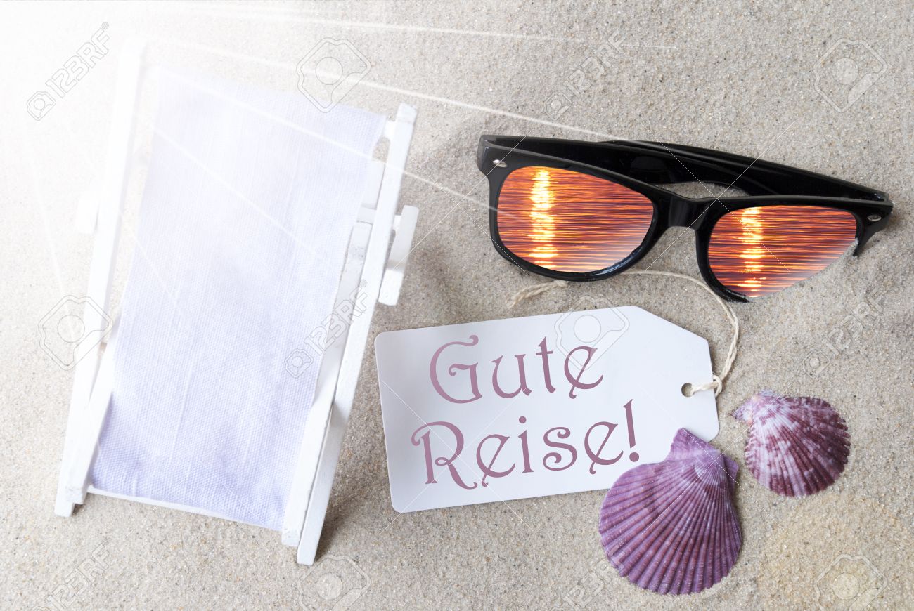 ドイツ語のテキスト グーテ ライゼの日当たりの良い夏のラベルは 良い旅を意味します フラット レイアウトを 表示します デッキチェア 貝殻 サングラス夏の装飾 砂の背景を持つ Crad を挨拶 の写真素材 画像素材 Image ドイツ語のテキスト グーテ ライゼの日当たりの良い夏のラベルは 良い旅を意味します フラット レイアウトを 表示します デッキチェア 貝殻 サングラス夏の装飾 砂の背景を持つ Crad を挨拶 の写真素材 画像素材 Image