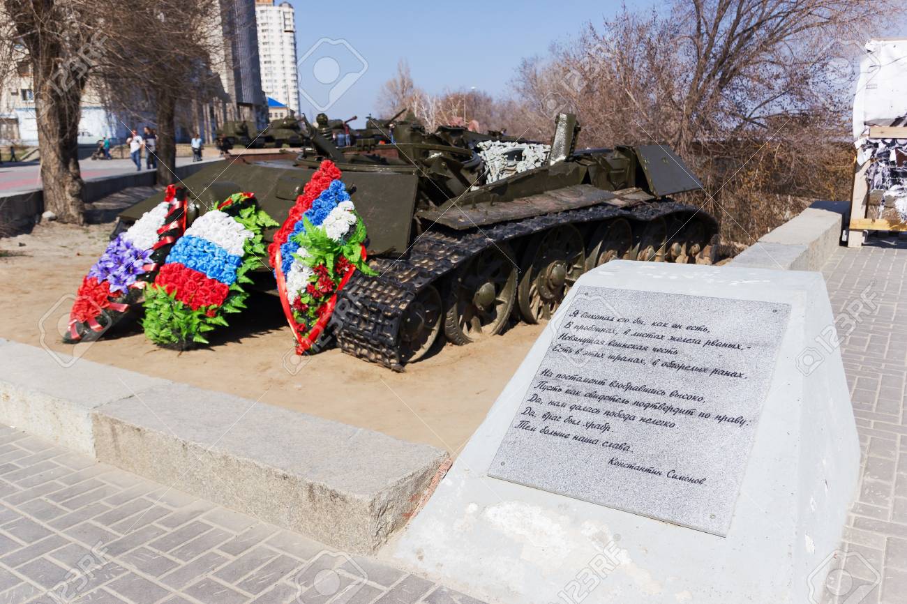 ヴォルゴグラード ロシア 15 年 4 月 12 日 戦いの残骸は T 34 をタンクします 博物館パノラマ スターリングラードの戦いをインストールします ヴォルゴグラード ロシア の写真素材 画像素材 Image ヴォルゴグラード ロシア 15 年 4 月 12 日 戦いの残骸は T 34 をタンクします 博物館パノラマ スターリングラードの戦いをインストールします ヴォルゴグラード ロシア の写真素材 画像素材 Image