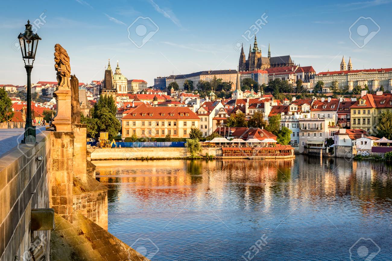 Immagini Stock Praga, Boemia, Repubblica Ceca. Hradcany è Immagini Stock Praga, Boemia, Repubblica Ceca. Hradcany è