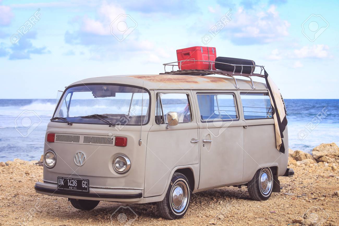 Vw Camper Van >> Bali Indonesia August 9 2017 Classic Grey Volkswagen Camper Vw Camper Van >> Bali Indonesia August 9 2017 Classic Grey Volkswagen Camper