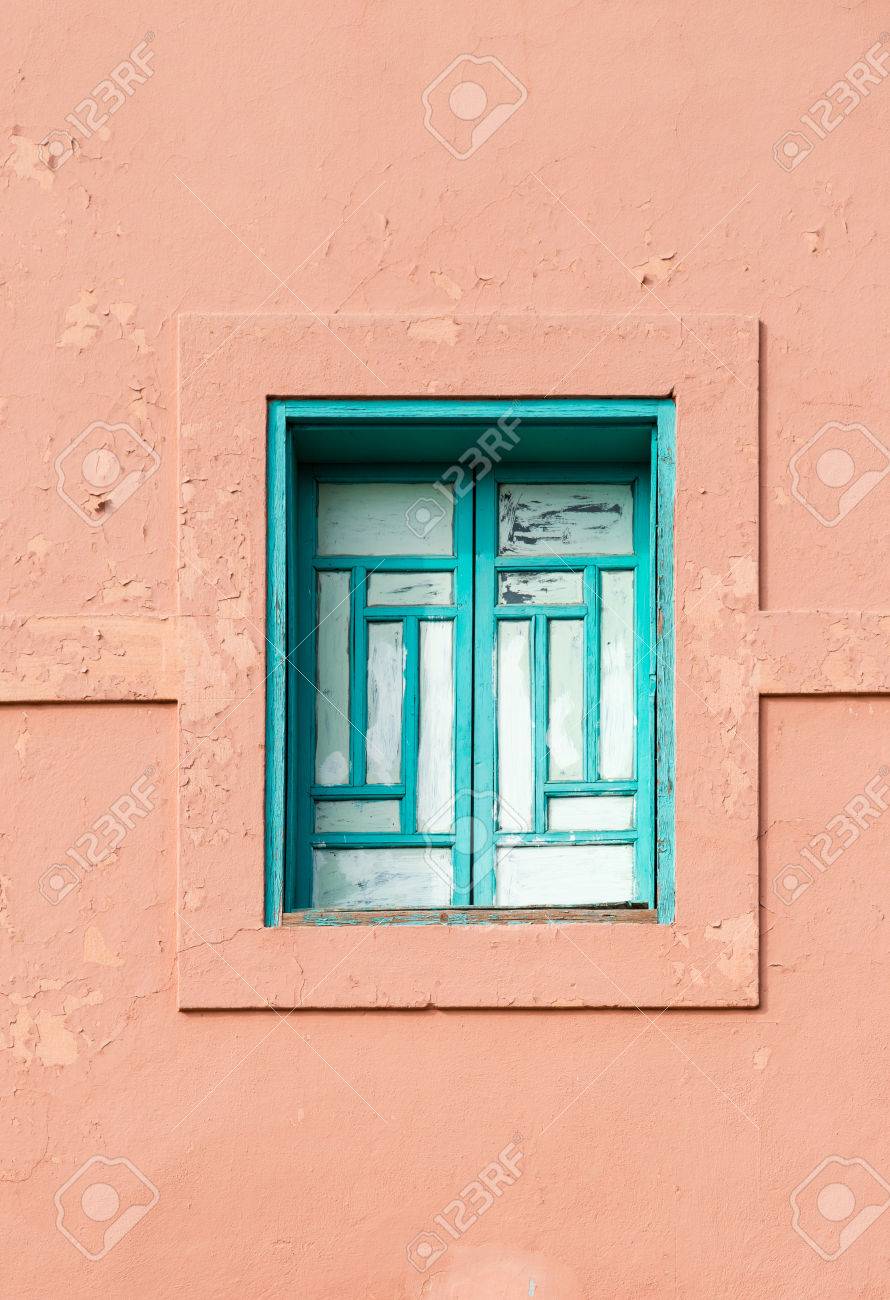 Arabic Style Windows In Marrakesh. Front Elevation View On Typical Morocco  Architecture. Vertical Full Frame Crop Stock Photo, Picture and Royalty  Free Image. Image 78593937., image size:890x1300