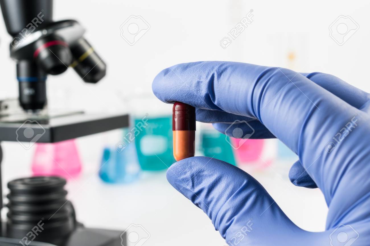 científico de laboratorio médico