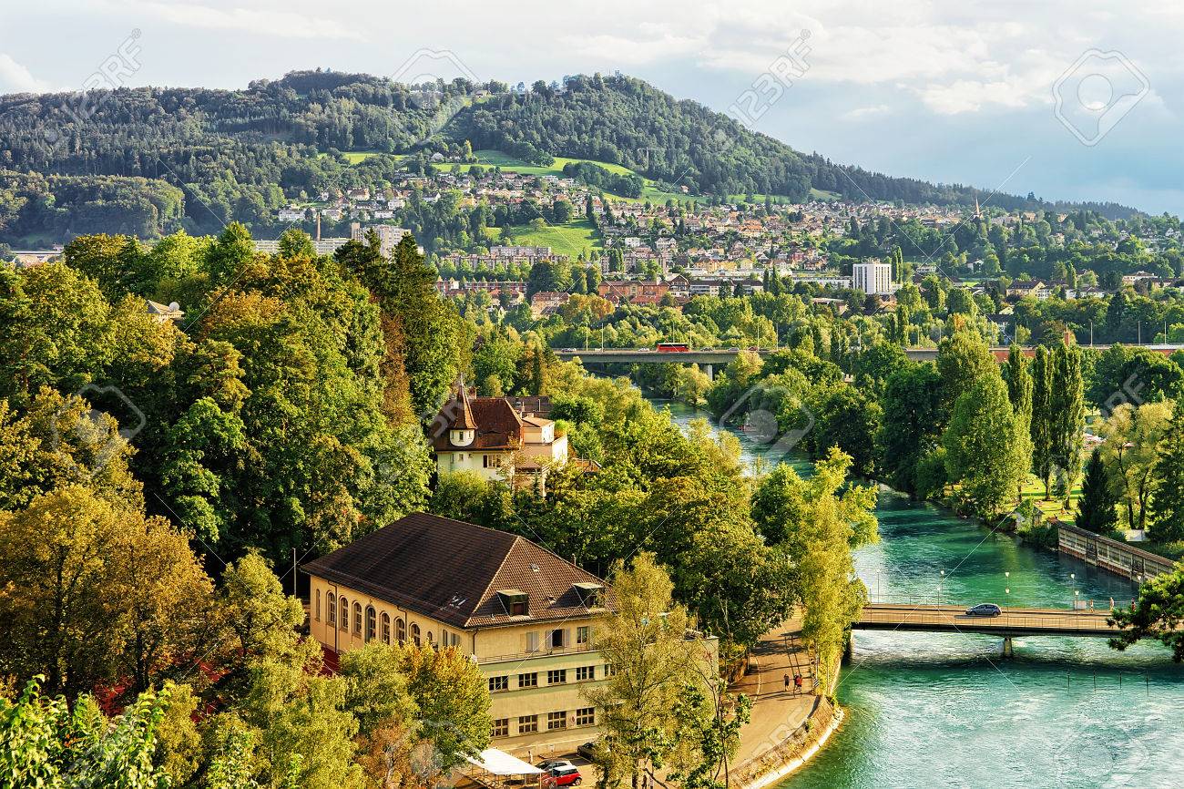 アーレ川スイス ベルン ミッテルラント地方 スイスのベルン市風景 の写真素材 画像素材 Image