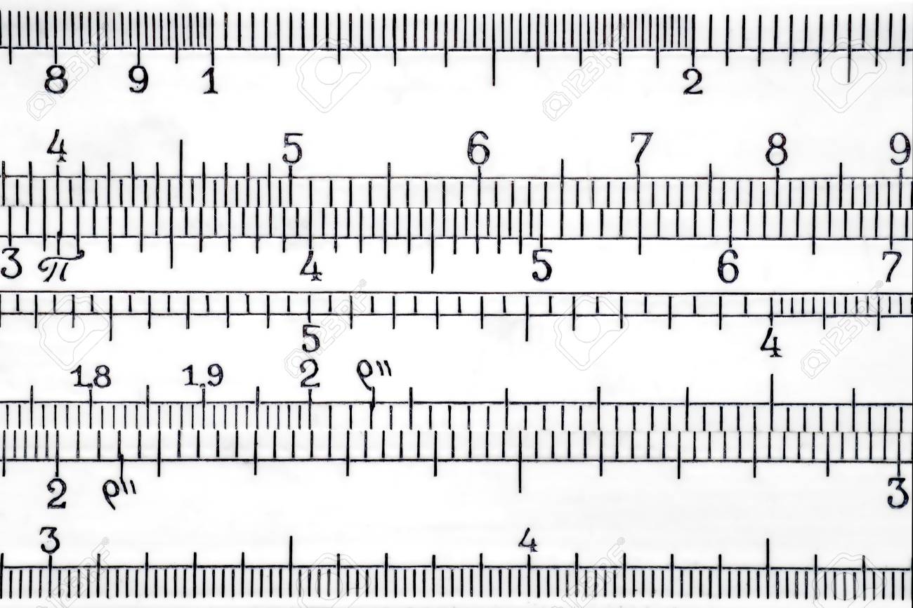슬라이드 규칙 Extremal의 로그 스케일이 닫힙니다. 수학과 과학 추상적 인 배경 로열티 무료 사진, 그림, 이미지 그리고  스톡포토그래피. Image 70717710