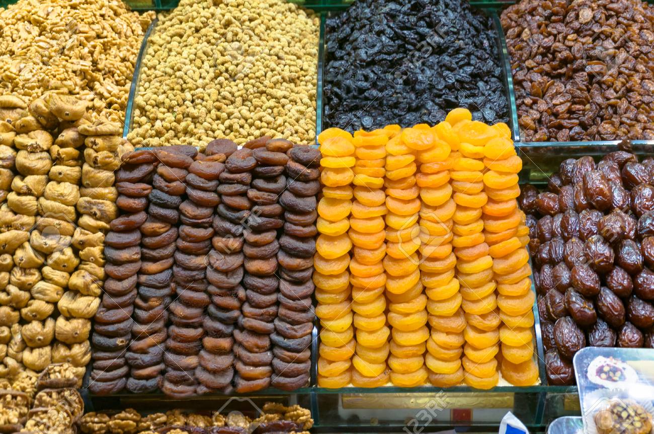 乾燥果物やお菓子 失速 ショップを表示します 伝統的な中東のお菓子 の写真素材 画像素材 Image