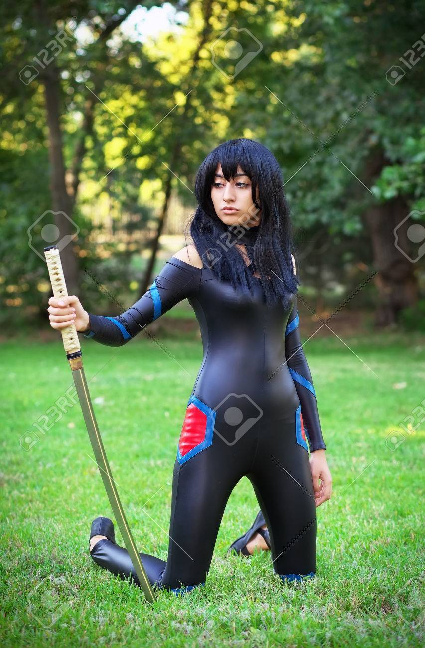 武士の剣を持った少女 オリジナルのコスプレ キャラクター の写真素材 画像素材 Image