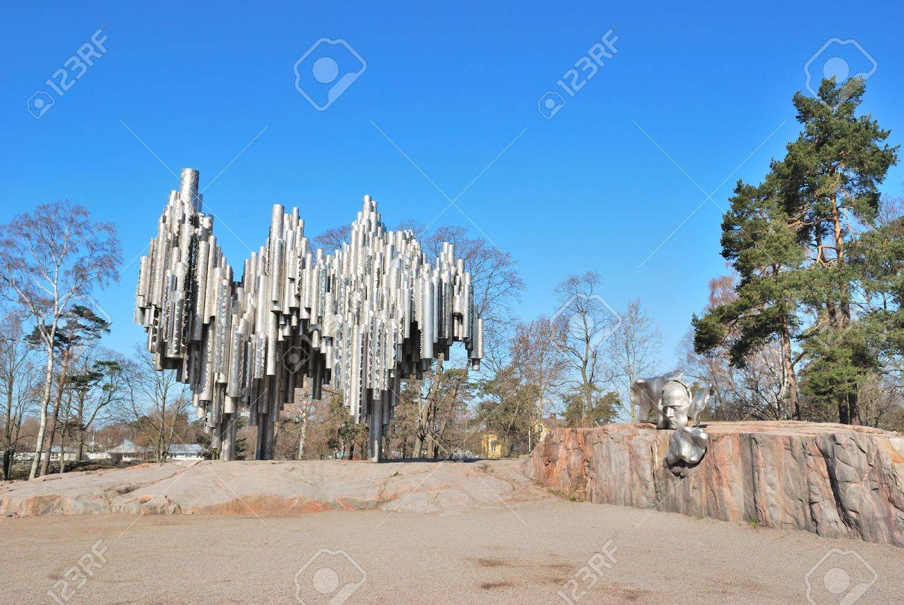 ヘルシンキ シベリウス作曲家に有名な記念碑 の写真素材 画像素材 Image