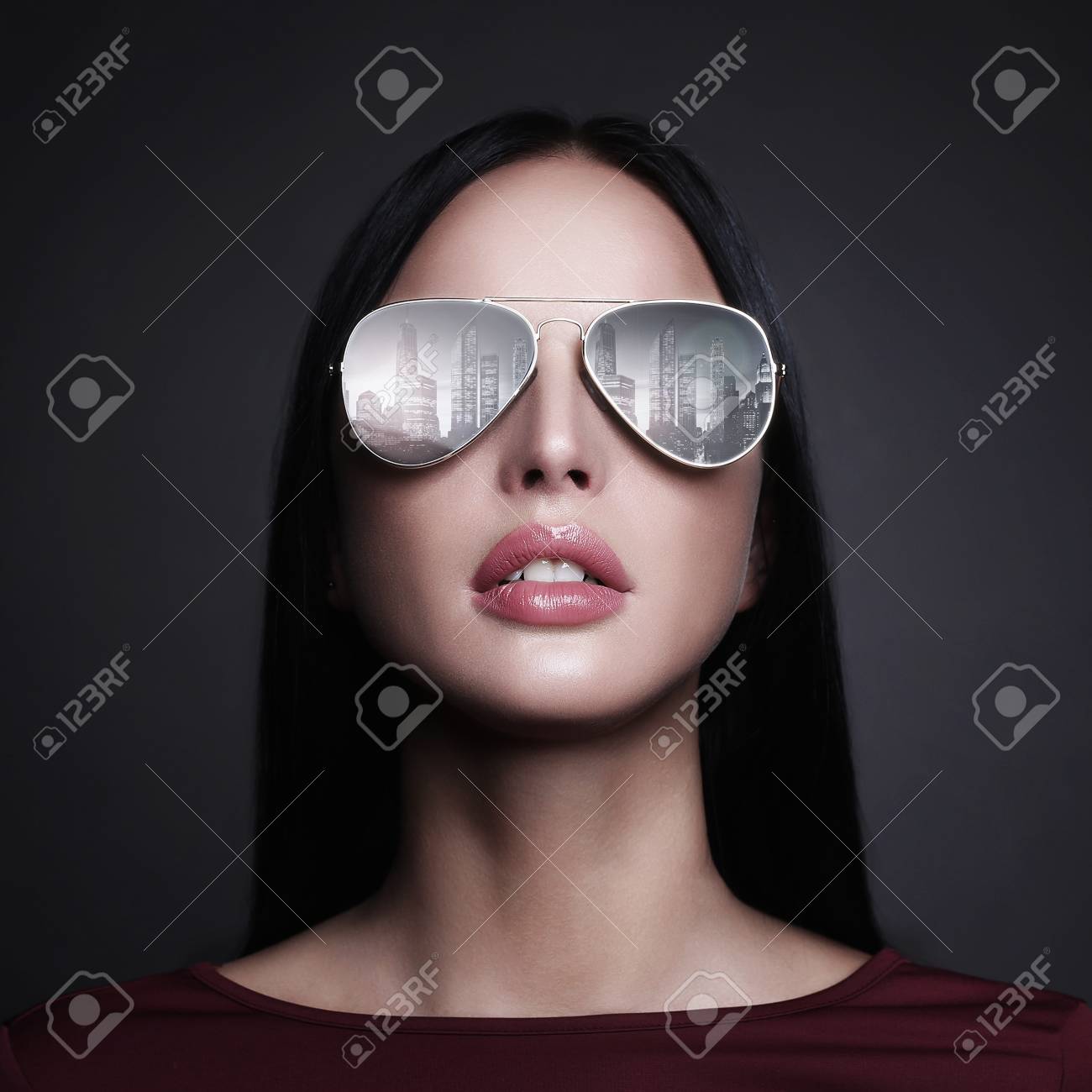 sunglasses reflection