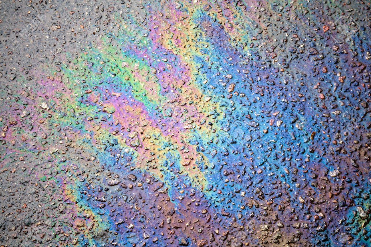 アスファルトの道路の油流出の背景テクスチャ の写真素材 画像素材 Image アスファルトの道路の油流出の背景テクスチャ の写真素材 画像素材 Image